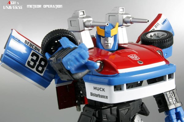 More Transformers New Masterpiece MP 19 Smokescreen Unboxing Up Close And Personal Image  (33 of 41)